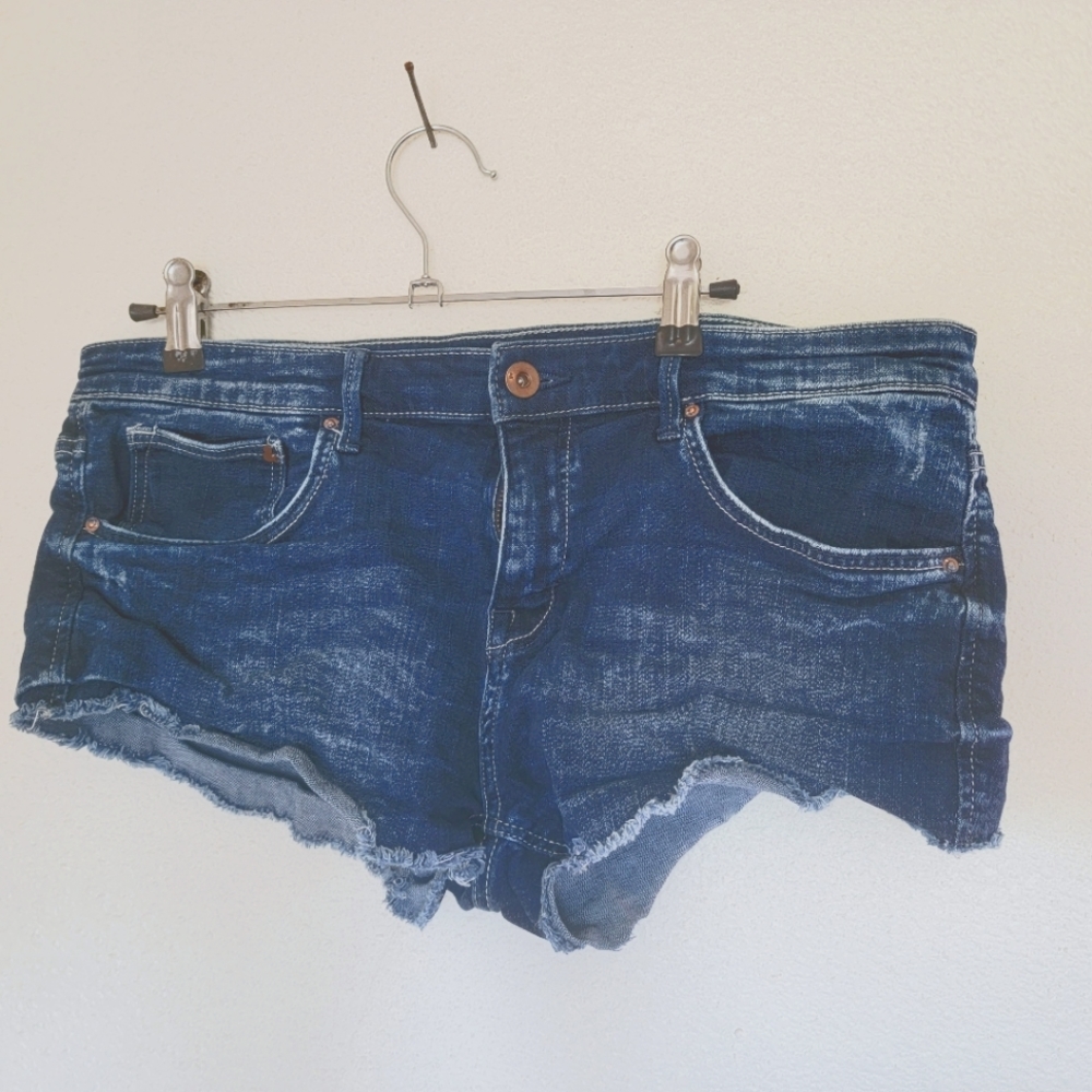 H&M short shorts